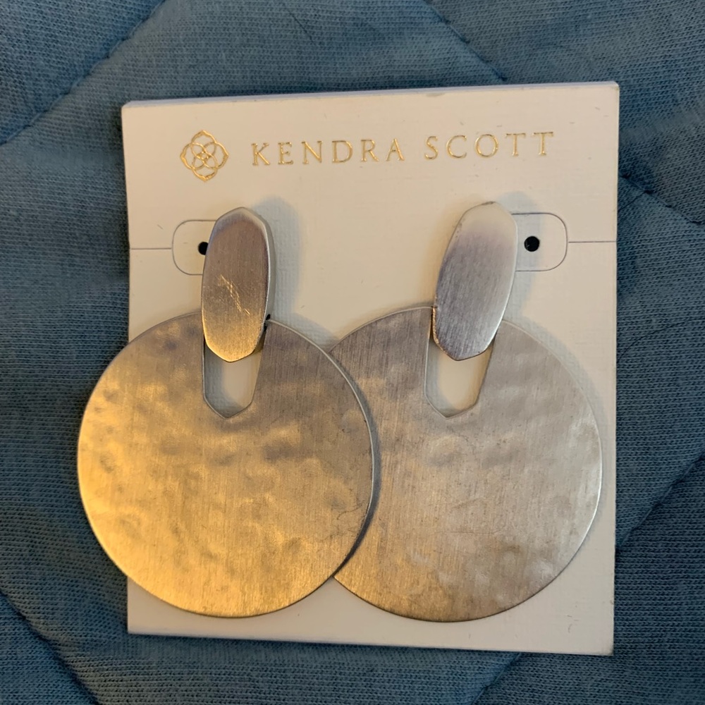 Kendra Scott Didi earrings